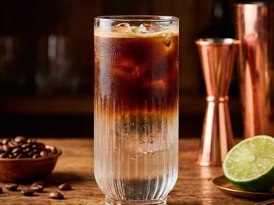 espresso gin tonic 900x675px